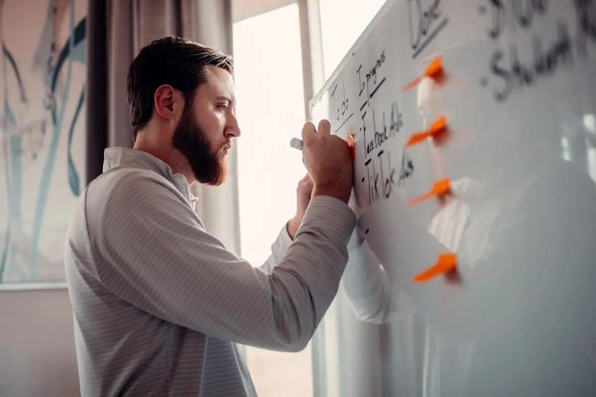 Services Ui Ux Design Services Uiuxdesignservicesfeatures representative illustration