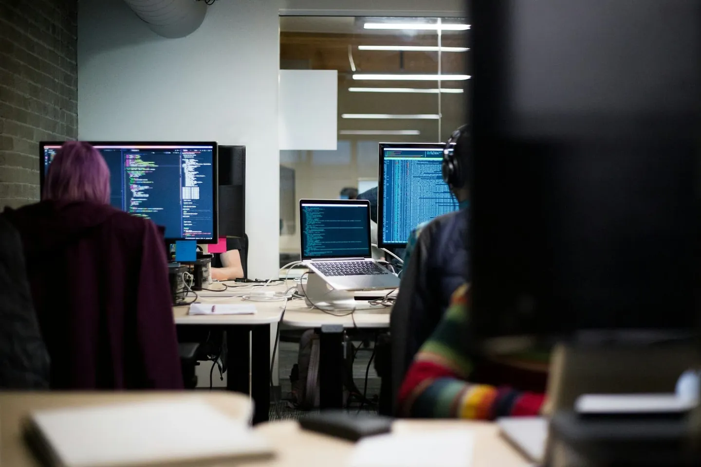 Platform-Native Performance, 120Hz Animation & Hardware APIs